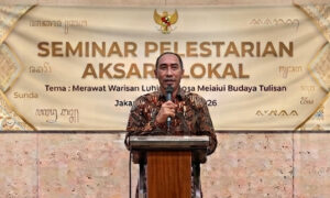 Tomi Menjadi Narasumber Tentang Aksara Gholiks Dalam Seminar Pelestarian Aksara Lokal